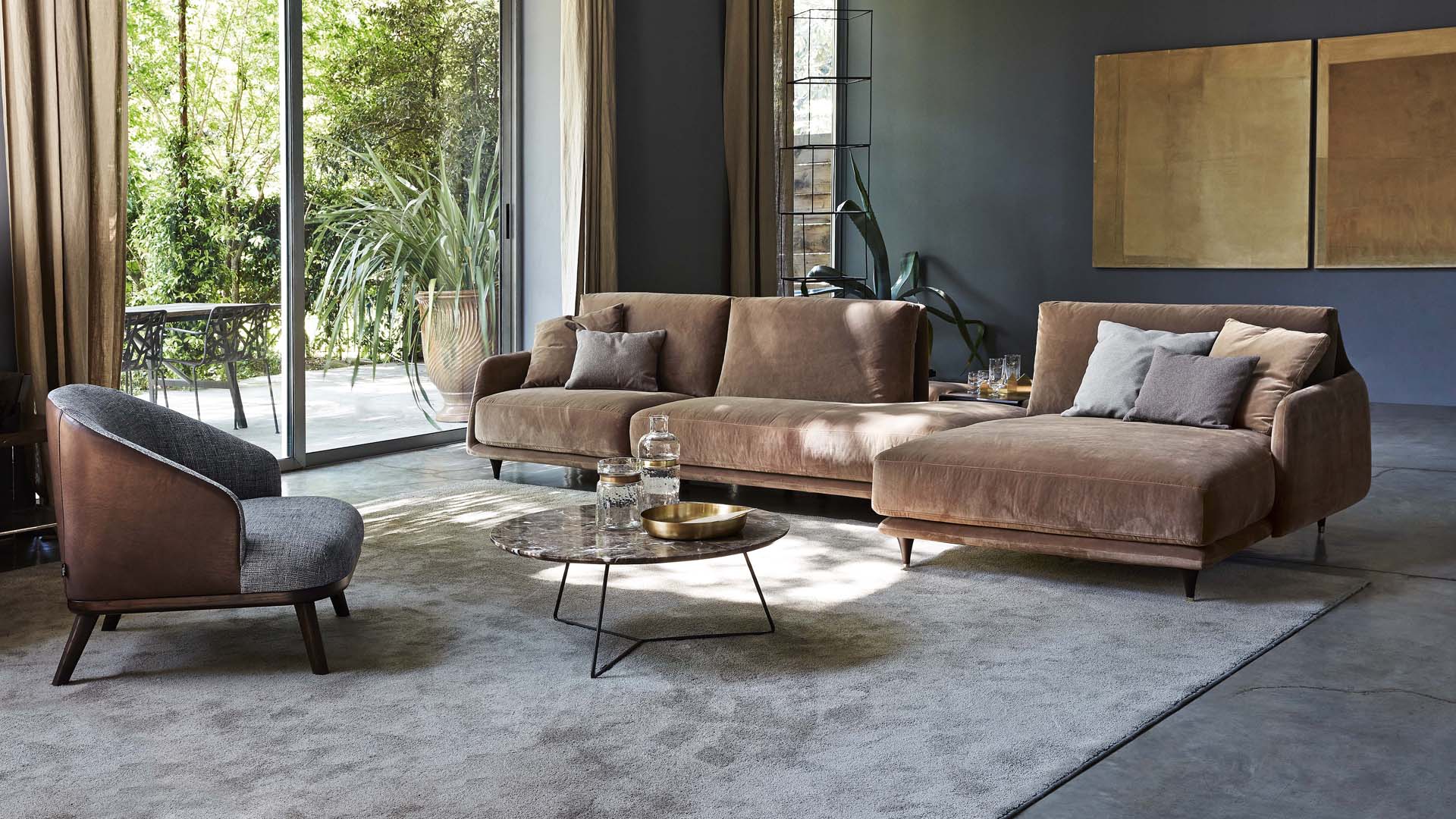 Купити сучасний диван - модель дивана, функціональність, якість і естетичність.