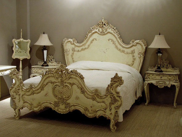 Італійські класичні меблі  в стилі рококо 
