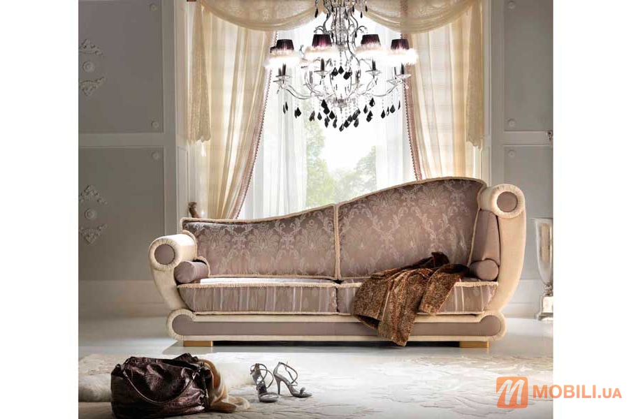Тримісний диван в класичному стилі CONTEMPORARY 101