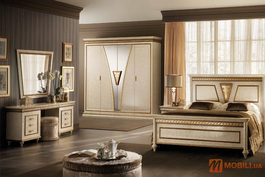 Спальня в класичному стилі FANTASIA