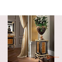 Підставка під вазу, виготовлена із натурального дерева, обробка золото CASANOVA