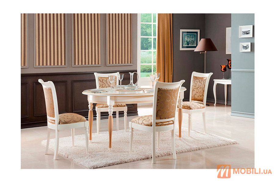 Комплект меблів в столову кімнату, виконаний в класичному стилі VERONA
