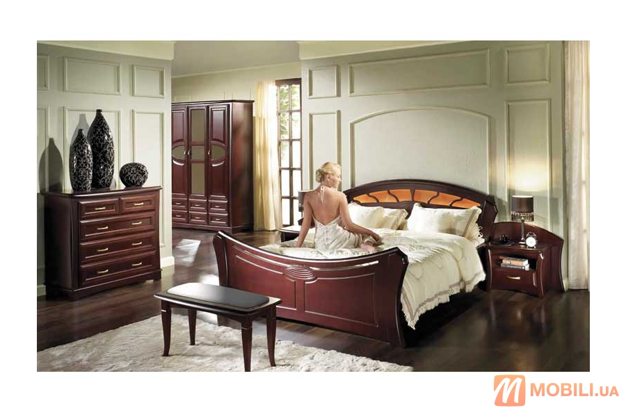 Комплект меблів в спальню, класичний стиль LAZURYT