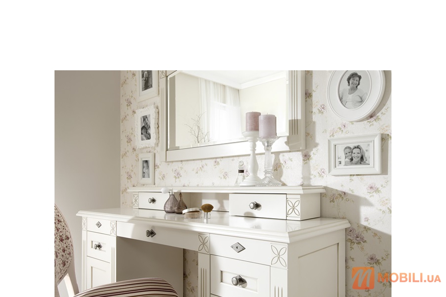 Комплект меблів в дитячу кімнату в класичному стилі PROWANSJA