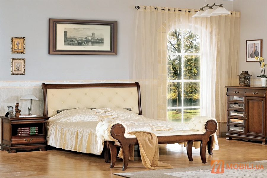 Спальний гарнітур в класичному стилі NEPTUN